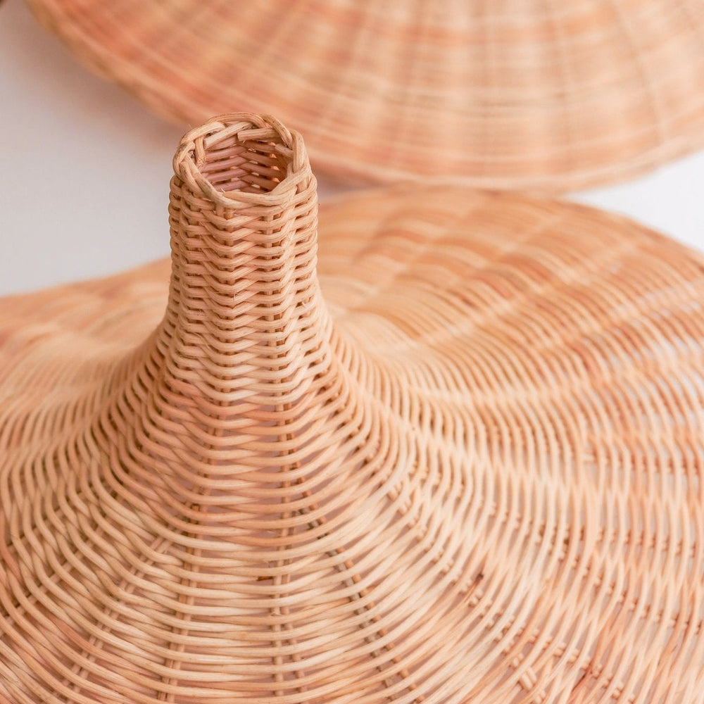 Beige woven rattan funnel-shaped pendant lampshade