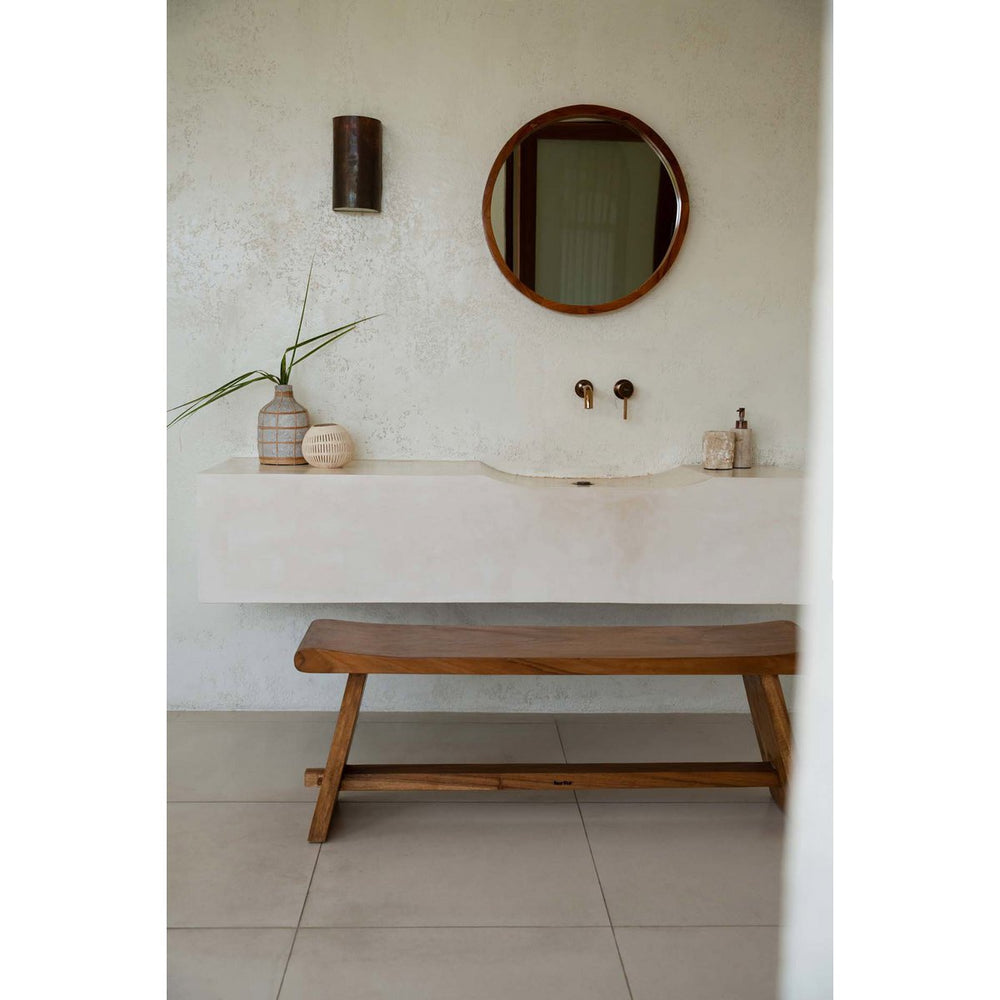Natural concrete-look vase with rattan detail
