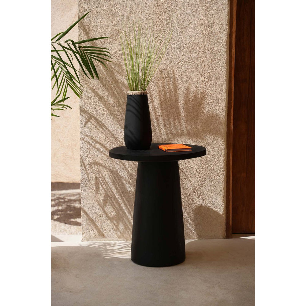 Black terracotta vase with raffia detail