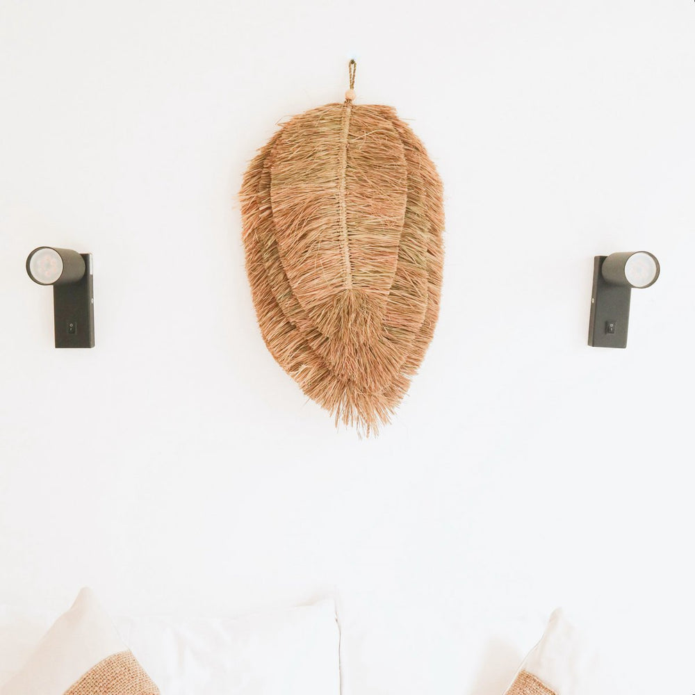Beige handwoven raffia leaf-shaped wall decor