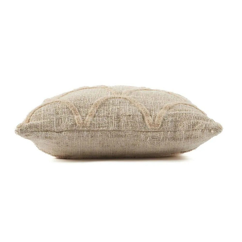 Natural cotton cushion cover with hand-tufted arch pattern