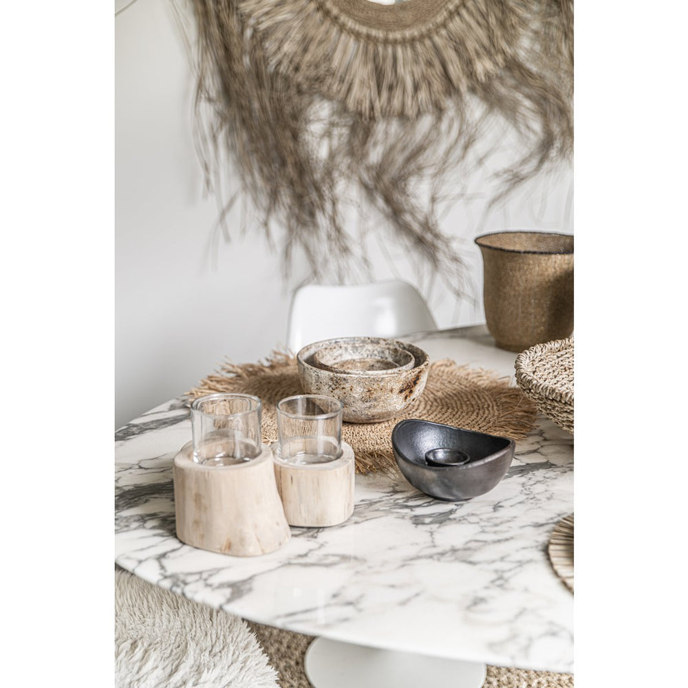 Natural raffia round placemat with fringe