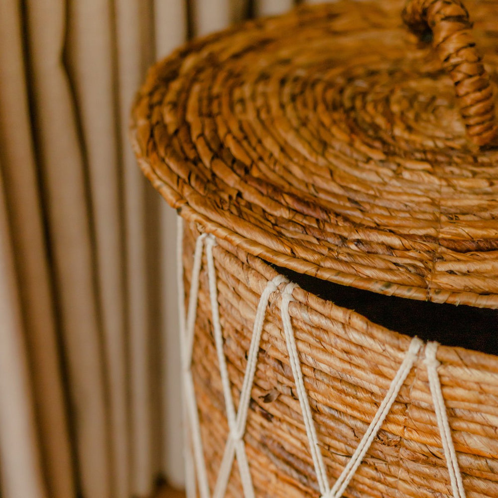 Brown banana fibre laundry basket with lid