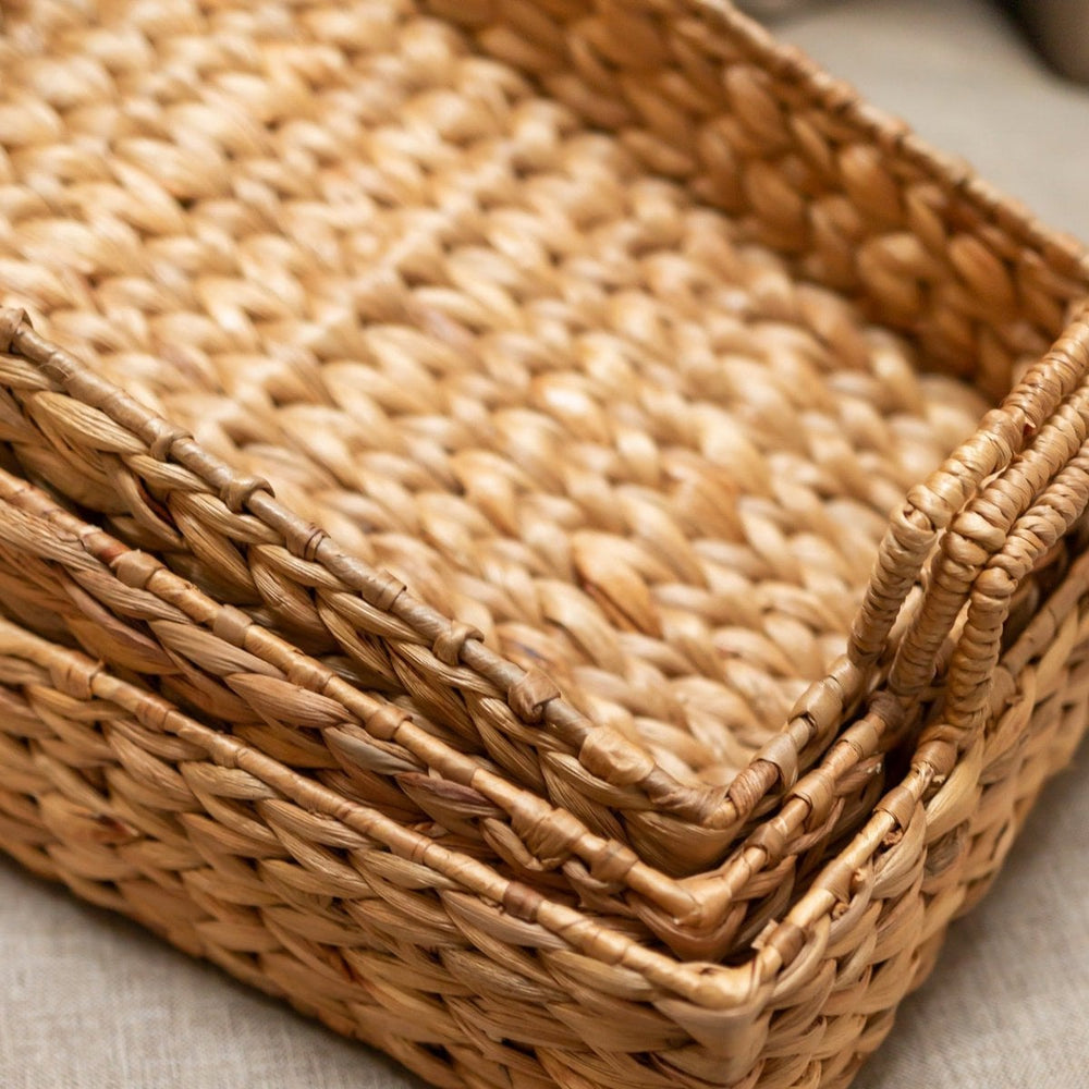 Brown water hyacinth tray with metal frame