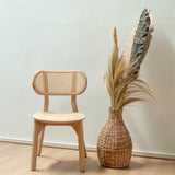 Beige woven water hyacinth vase