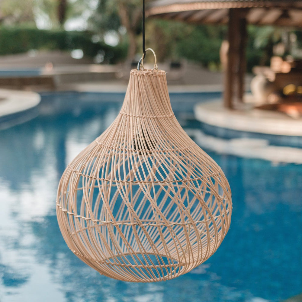 Beige rattan pendant lamp with braided boho design
