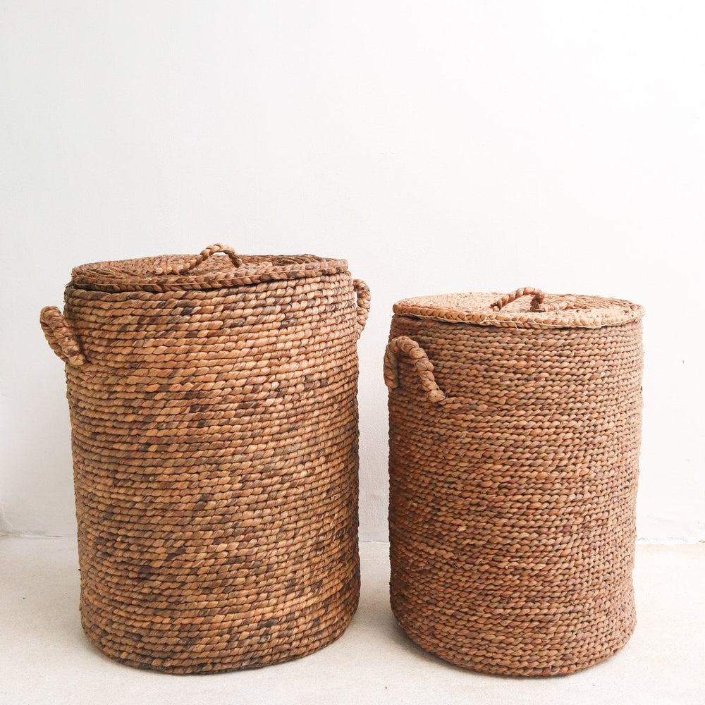 Brown woven water hyacinth storage basket with lid